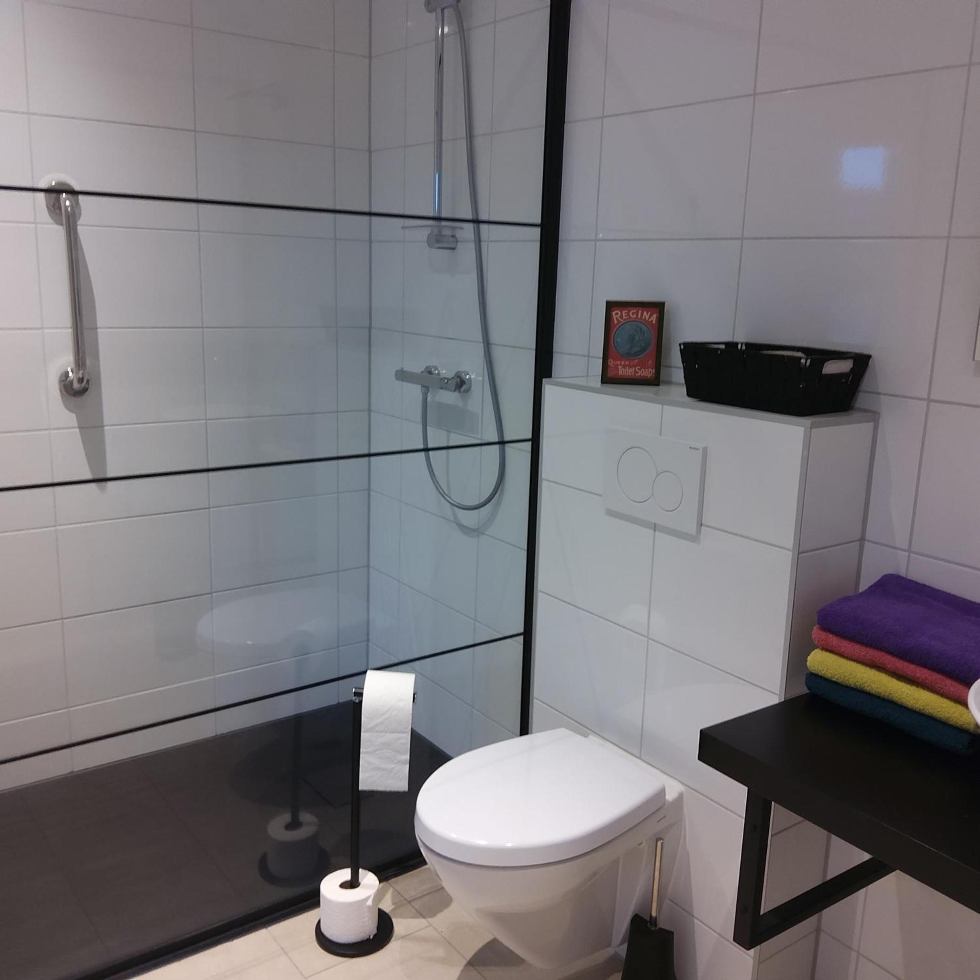 Bed & Breakfast Appartement 'T Haventje Ezinge Exterior photo